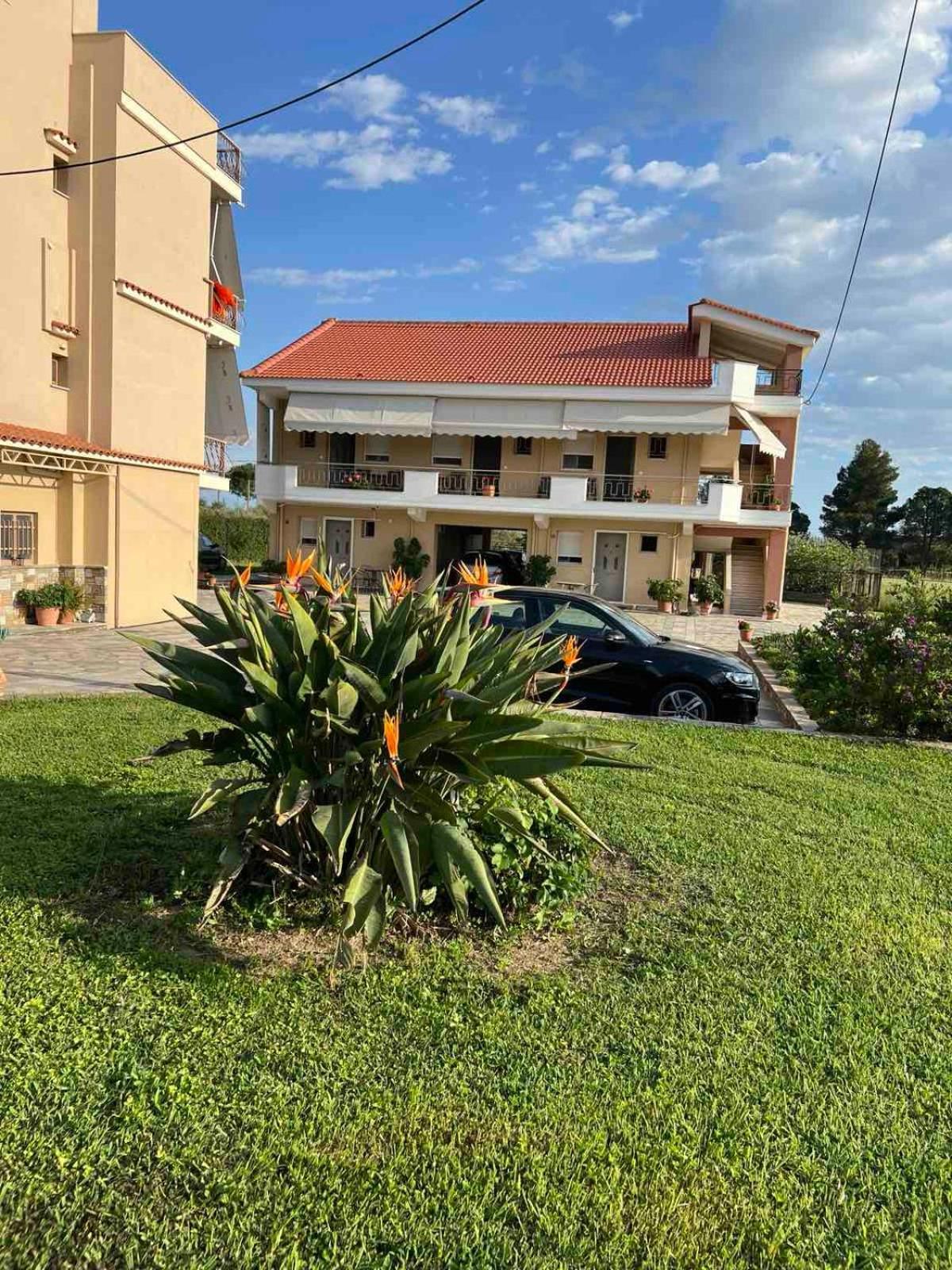 Mesolóngion Flo'S Apartment מראה חיצוני תמונה